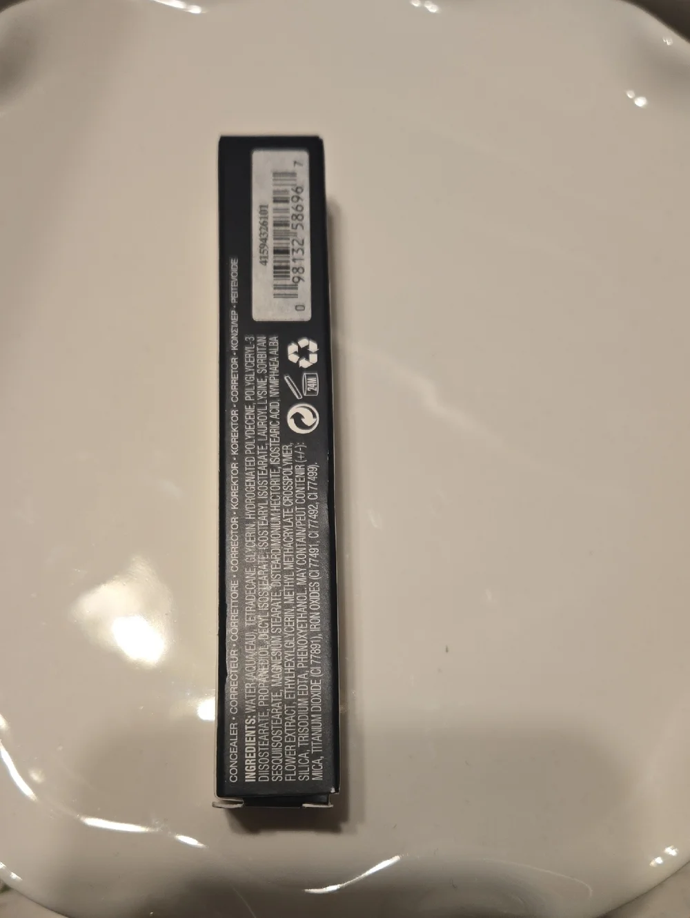 bareMinerals Liquid Mineral Concealer - Light/Med 2.5N